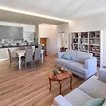 公寓 2 Bedroom Awesome In 斯蒂亚