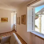2 Bedroom Awesome In 斯蒂亚
