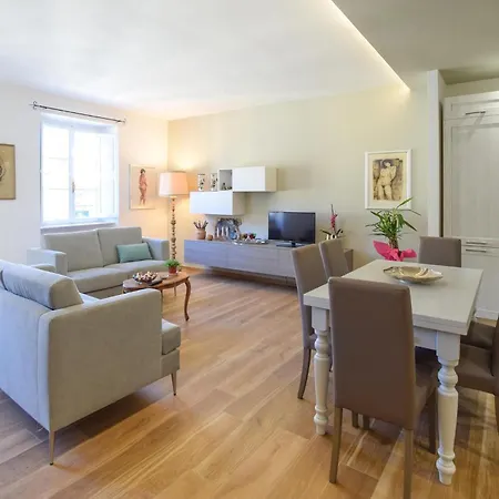 2 Bedroom Awesome In * Stia